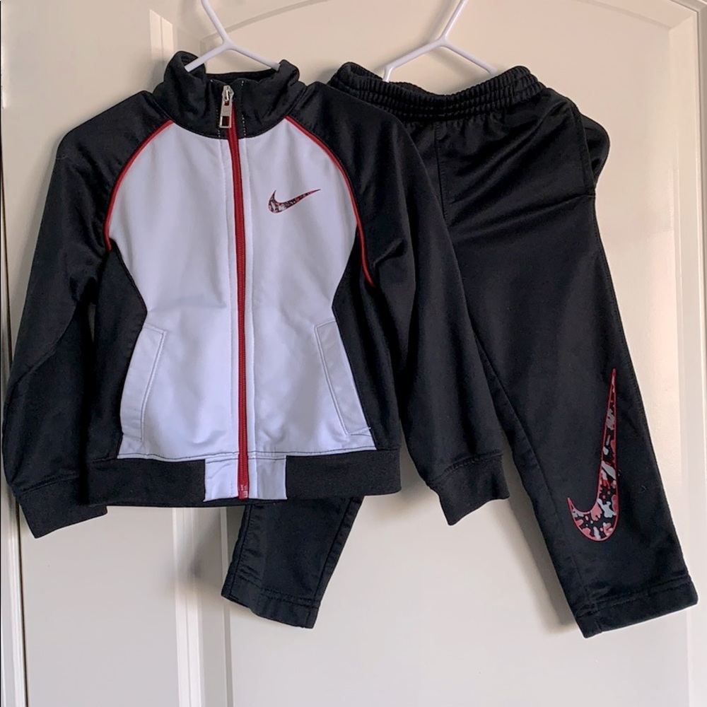 Nike track suit